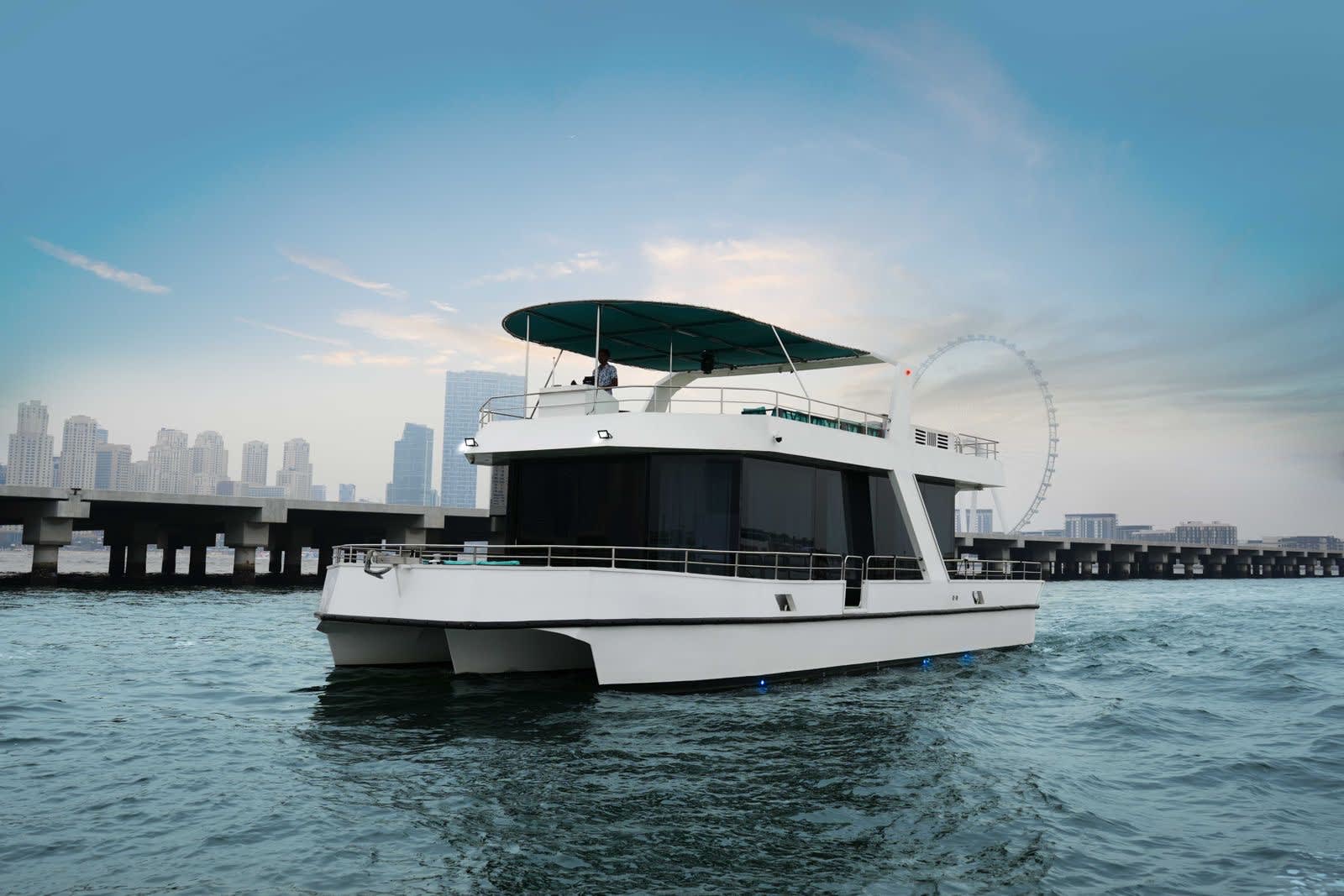 LW CATAMARAN - Image 1