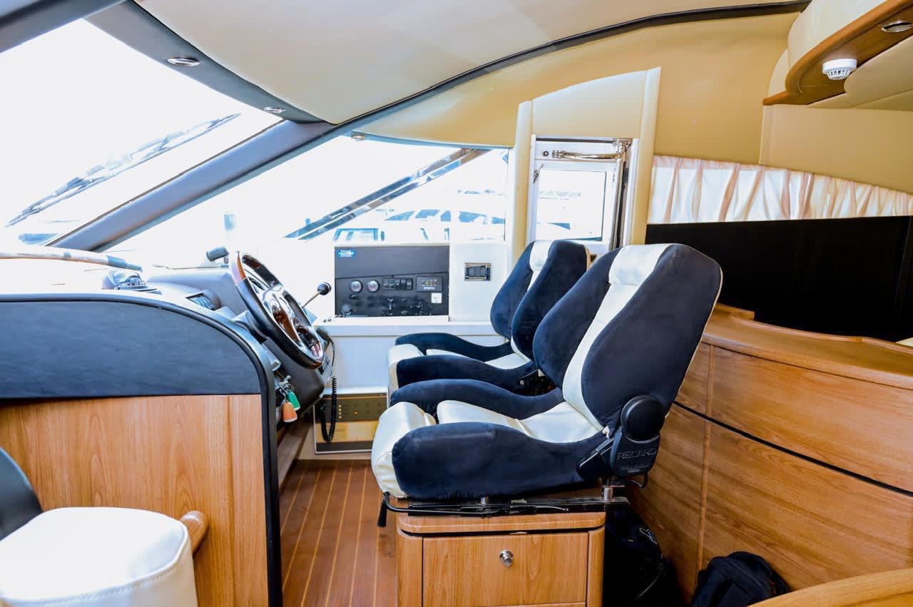 FAIRLINE 10